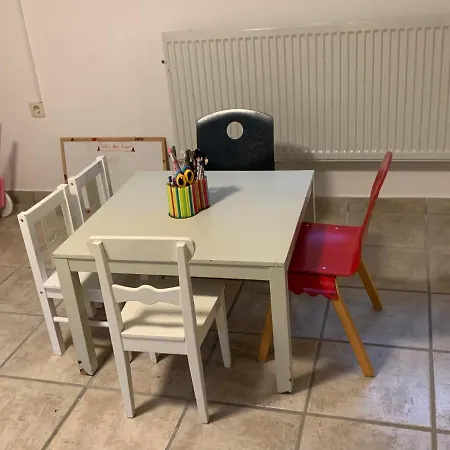 Huus Moevchen Apartment