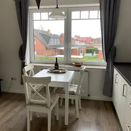 Huus Moevchen Apartment