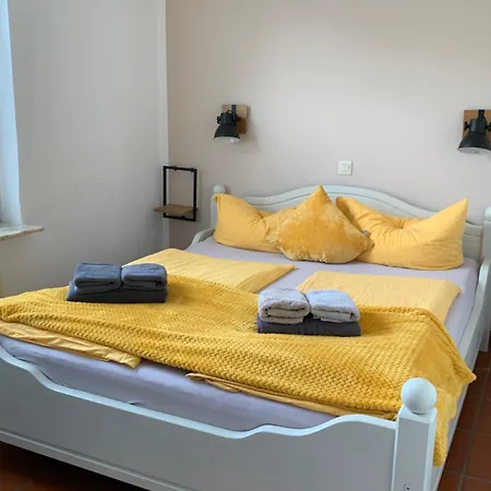 Huus Moevchen Apartment