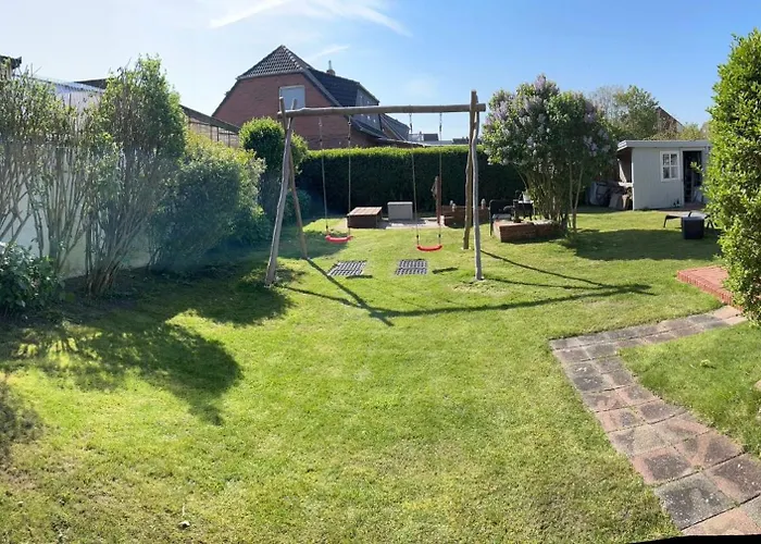 Huus Moevchen * 博尔库姆